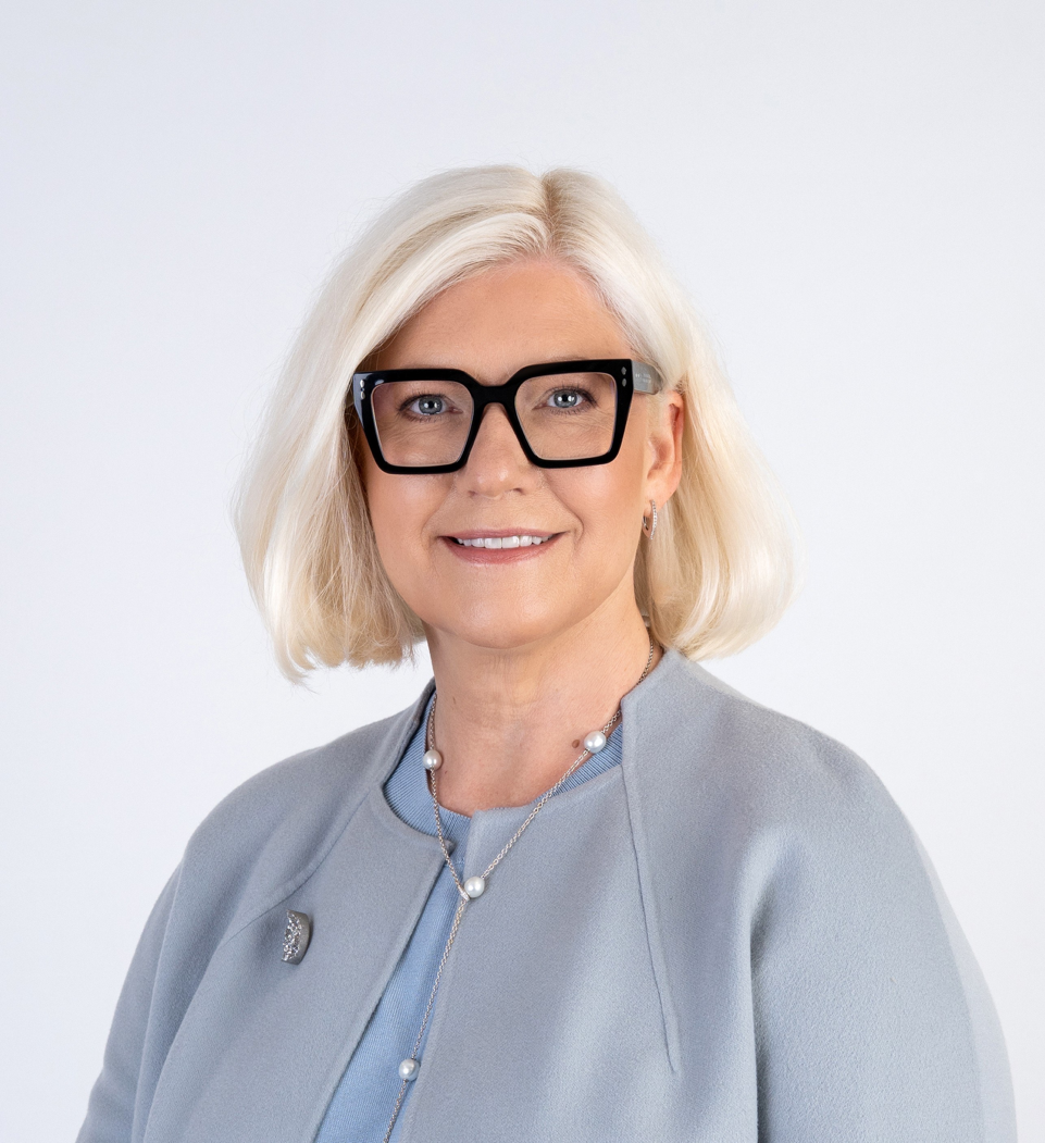 Mayor of Pärnu Kristel Voltenberg - Tallinn Reval Rotary Club Member Pärnun kaupunginjohtaja Kristel Voltenberg (Tallinna Reval RK)