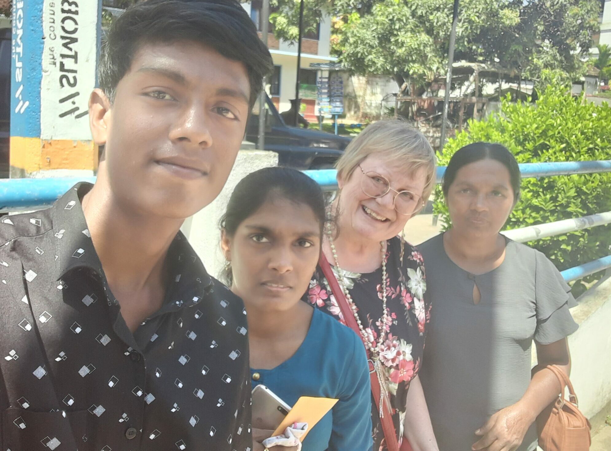 240127_Malith, sisko Sanduni, Hannele Törmä ja äiti Indira