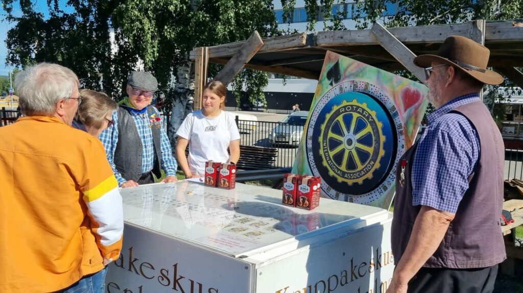 Rotary roulette in Rovaniemi's Old Market 2023